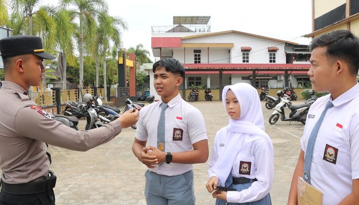 Polres Ketapang Sosialisasikan Layanan Call Center 110 kepada Mahasiswa dan Pelajar
