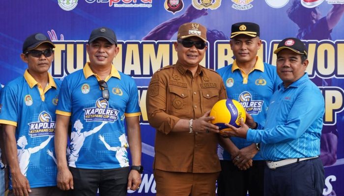 Kapolres Cup 2026 Resmi Dibuka, Pemkab Ketapang Dorong Lahirnya Atlet Voli Berprestasi