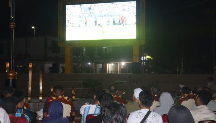 Polres Ketapang Gelar Nobar Final Piala Dunia 2026, Ratusan Warga Padati Taman Kedondong