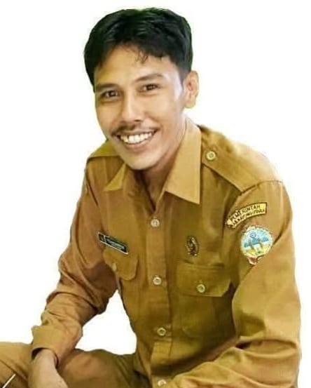 Foto :Suhardiansyah Kades Teluk Batang Kecamatan Teluk Batang kabupaten Kayong Utara/dok : istimewa