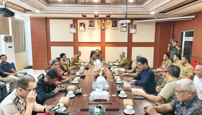 Bupati Ketapang Pimpin Musyawarah, Sengketa Lahan Masyarakat