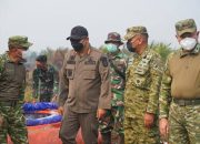 Pangdam XII/Tanjungpura dan Bupati Ketapang Perkuat Penanganan Karhutla, Salurkan Air RO untuk Warga Pelang Kecamatan Matan Hilir Selatan
