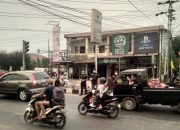 Kondisi Udara Terdampak Kabut Asap, BPWU, IPSI dan PWK Bagikan 1.500 Masker kepada Pengendara