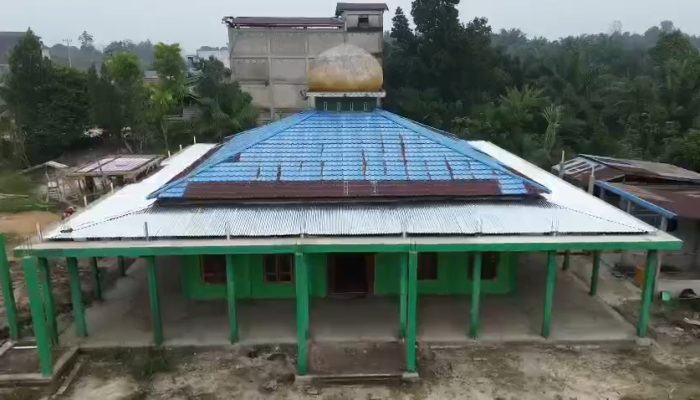 Karya Bhakti Skala Besar Kodim 1209/Bengkayang Rampungkan Rehab Masjid di Perbatasan